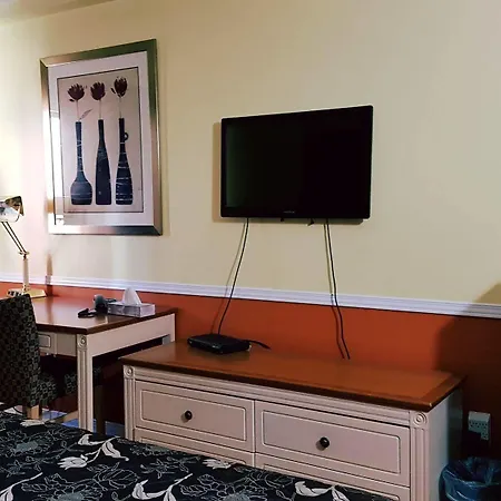 Budget Inn 2000-3
